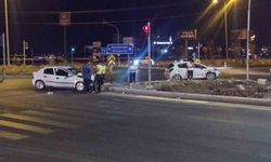 Diyarbakır'da otomobil kazasında 7 kişi yaralandı