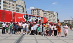 Elazığ'daki çocuklar TRT Sinema Tırı ile sinema keyfini yaşadı