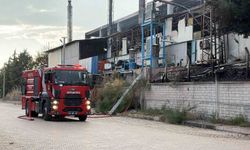 Elazığ'daki yalıtım fabrikasında yangın 3,5 saatte söndürüldü