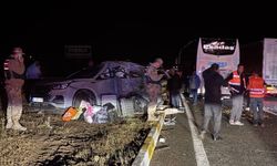 Erzincan'da otobüs ve SUV çarpıştı: 1 ağır yaralı, 7 kişi hastaneye kaldırıldı