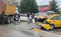 Erzurum'da 10 araçla zincirleme kaza: 5 kişi yaralandı