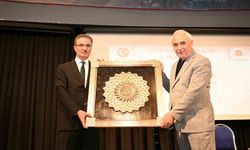 Erzurum'da 'Peygamberimiz ve Ahlak Eğitimi' Konferansı
