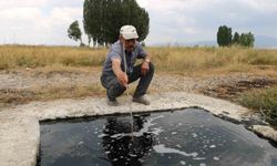 Erzurum'daki kuyudan çıkan su, ilginç köpükleriyle alev alıyor