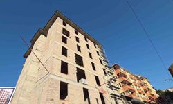 Eşiyle Tartışan Adam İnşaatın Üstüne Çıktı, Kurtarma Ekipleri Harekete Geçti