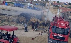 Eskişehir'de saman balyaları alev alev yandı