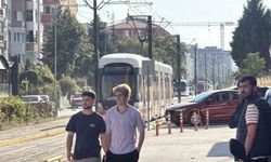 Eskişehir'de tramvayın çarptığı yaya hastaneye kaldırıldı