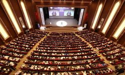 Evlilik Okulu'ndan mezun olan 951 çift sertifikalarını aldı