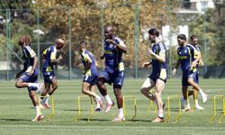 Fenerbahçe, Lyon ile rövanş maçı için çalışmalara başladı