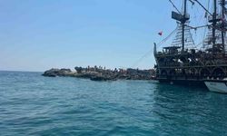 Fethiye'deki gezi teknesi su aldı, 100 yolcu güvenle tahliye edildi