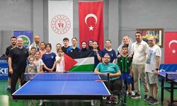 Filistin Masa Tenisi Takımı Sakarya'da Sporcularla Buluştu