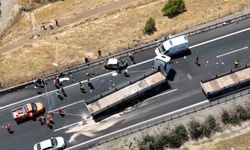 Gaziantep'te 2 kişinin hayatını kaybettiği zincirleme kaza havadan görüntülendi