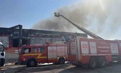 Gaziantep'te Elyaf Fabrikasında Yangın Kontrol Altına Alındı