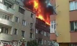 Gaziosmanpaşa'da 4 Katlı Binada Çatı Yangını