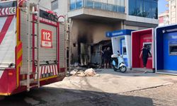 Geri dönüşüm kutusunda kaynak çalışması yangına neden oldu