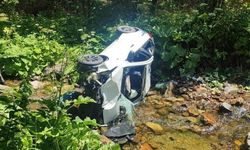 Giresun'da otomobil dereye devrildi: 6 kişi yaralandı