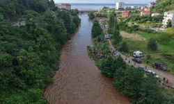 Giresun'da Sel Felaketi: Anne ve Kızı İçin Arama Çalışmaları Devam Ediyor