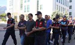 Gözaltına alınan şüpheliler adliyeden tutuklanarak ayrıldı