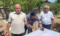 GSM kapsama alanı olmayan köyde, telsizle iletişim kuruyorlar