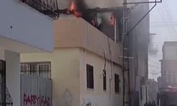 Gülbahçesi Aile Sağlığı Merkezi'nde çatıda yangın paniği