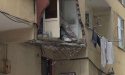Güngören'de 5 katlı binanın balkonu çöktü; 'Deprem sandık' diyen sakin şokta