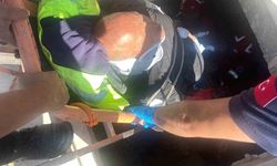 Havuz Makine Dairesine Düşen Vatandaş Ekiplerce Kurtarıldı