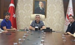Hopa'daki şüpheli cisim hakkında Vali Ergün'den açıklama: 'Güvenli bir durum söz konusu değil, yol yeniden trafiğe açıldı'