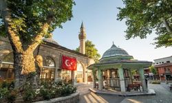İnegöl'de Mevlid Kandili'nde helva ikramı