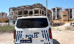 İnşaatta düşen işçi hastaneye kaldırıldı