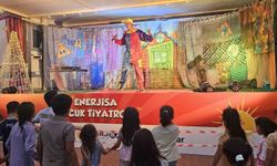İskenderun'da 'Enerjimi Koruyorum' Tiyatrosu Çocuklarla Buluştu