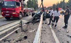 Isparta'da trajik kaza: Bariyerlere çarpan aracın sürücüsü yaşamını yitirdi