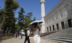 İstanbul'da sıcak hava dalgası: Kireçburnu Sahili, Antalya plajlarını aratmadı