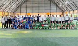 Kahta'da 450 Öğrencinin Katıldığı Futbol Turnuvası'nda Kupa Çağrı Camii'nin