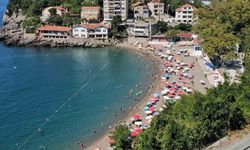 Kapuz Plajı'nda deniz keyfi yeniden başladı