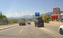Karabük'te trafik güvenliğini tehlikeye atan sürücüler kamerada