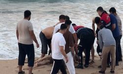 Karaburun'da dalgalarla boğuşan 58 yaşındaki adam yaşamını yitirdi
