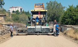 Karadere Yolu Sıcak Asfaltla Yenilendi