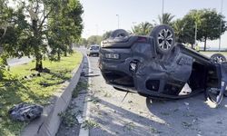 Kartal'da direksiyon hakimiyeti kaybolan otomobil takla attı: 1 yaralı