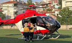 Kaynar su ile yanan bebek için helikopter ambulans gönderildi