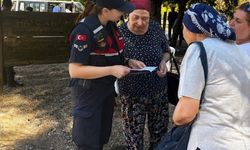 Kemalpaşa'da Jandarma, Kadınlara KADES ve Şiddetle Mücadele Eğitimi Verdi