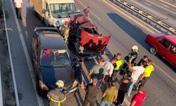 Kocaeli'de 3 araç birbirine girdi: Yaralı yok