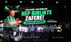 Kocaelispor, yeni sezon açılışında taraftarına unutulmaz bir gece yaşattı