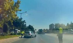 Konya'da trafik ekipleri arızalı araca müdahale etti