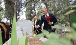 Körfez'de deprem şehitleri anma programıyla yad edildi