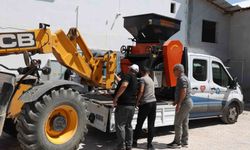 Korkuteli üreticilerine yem ezme makinesi desteği