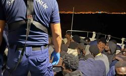 Kuşadası açıklarında 29 düzensiz göçmen yakalandı