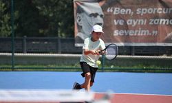 Kuşadası Tenis Kulübü'nde genç sporcular için ulusal turnuva başladı