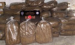 Kütahya'da 2 araca kaçakçılık operasyonu: 1 ton 716 kilo tütün ele geçirildi