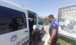 Malatya'da hastane çevresinde dilencilere yönelik zabıta denetimi: 3 kişi gözaltına alındı