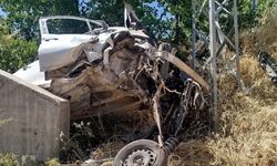 Malatya'da otomobil menfeze çarptı: Sürücü ağır yaralı
