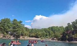 Manavgat'taki orman yangınını söndürme çalışmaları sürüyor